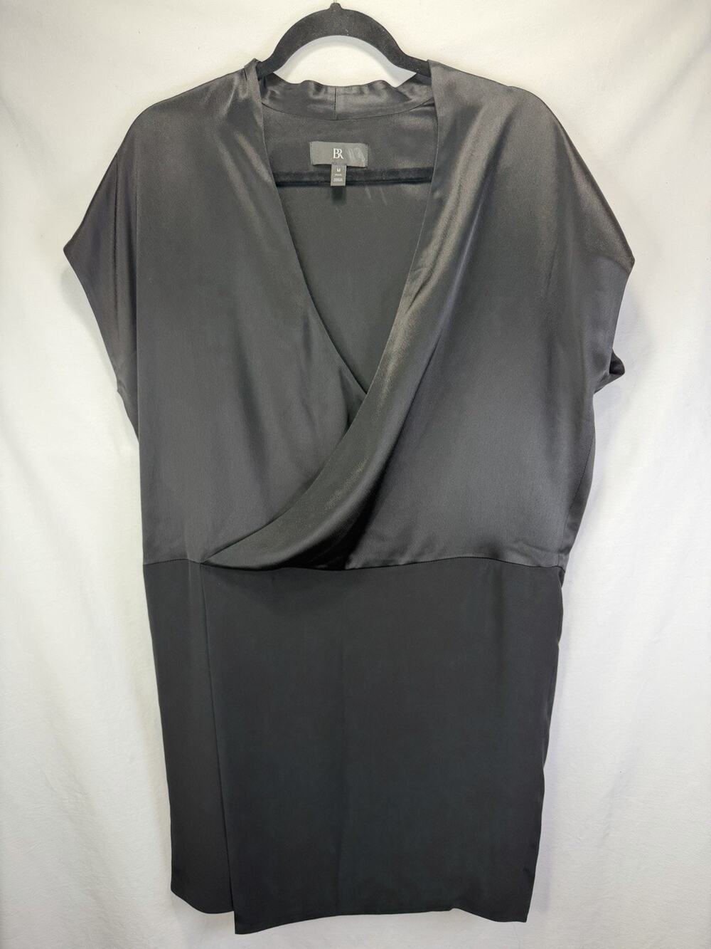 Banana Republic Women’s Black Sleeveless Sheath Dress Size M Satin Crepe Career